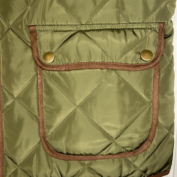 Quilted Vest size Medium - Picture 3 of 6